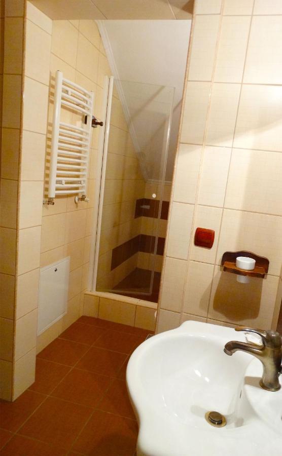 Pension Casa Iurca Sighetu Marmaţiei Exteriör bild